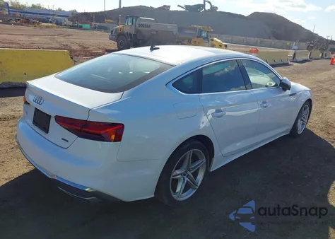 2021 Audi A5 Sportback Premium 45 Tfsi Quattro S Tronic z USA, uszkodzony, nr VIN WAUDACF53MA012952